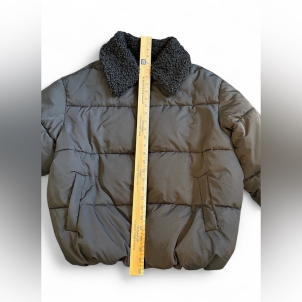 NWOT URBAN OUTFITTERS DUCKIE PUFFER JACKET WOMENS SIZE SMALL - Picture 6 of 8